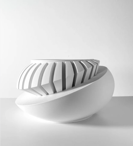 The Luxar Planter Pot